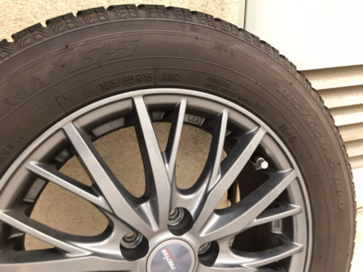 スタッドレスタイヤ