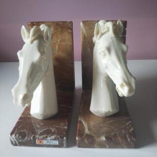 馬のブックエンド