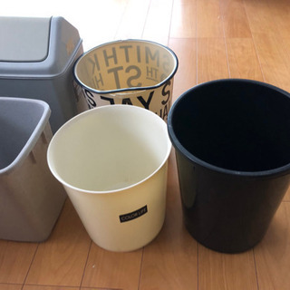 ゴミ箱各種の画像