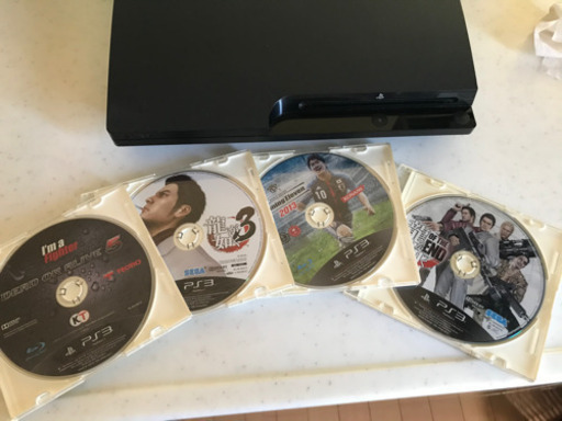 プレステ3 本体　コントローラー２つ　ソフト4本