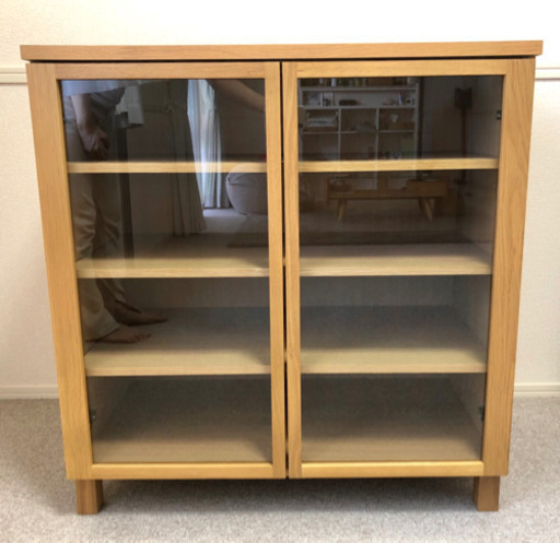 無印良品 オーク材 キャビネット ガラス扉