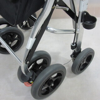 ☆値下げ交渉お受けいたします。　幸和製作所　テイコブリトル歩行器の画像