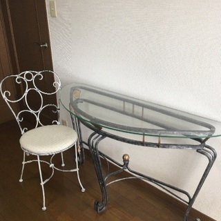 お洒落なテーブル椅子7月4日迄