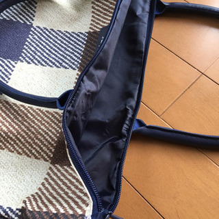 チャック付きトートバッグの画像