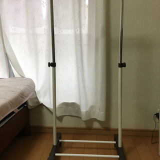 ハンガーラック