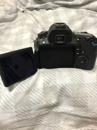 交レンズ付き　Canon60D 稼働品　バッテリーと充電器なし