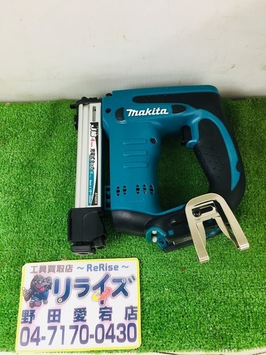 マキタ ST420D 充電式タッカ【リライズ野田愛宕店】【店頭取引限定】【中古】管理番号：2400010103414