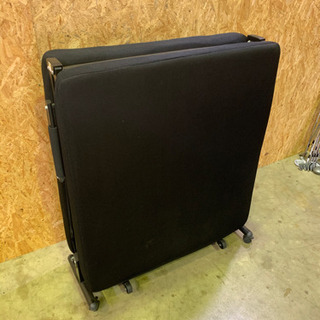 メーカー不明 折りたたみベット リクライニング付きの画像
