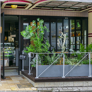 3期オープニング募集＊フルーツパーラー店舗staffの画像