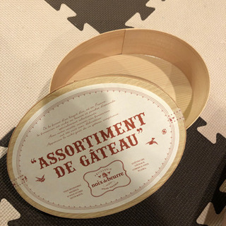 noix de beurreの空き箱