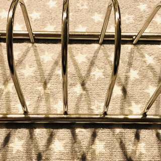 ステンレス製お皿フライパンスタンドの画像