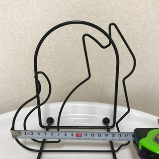 猫モチーフの体重計スタンドの画像