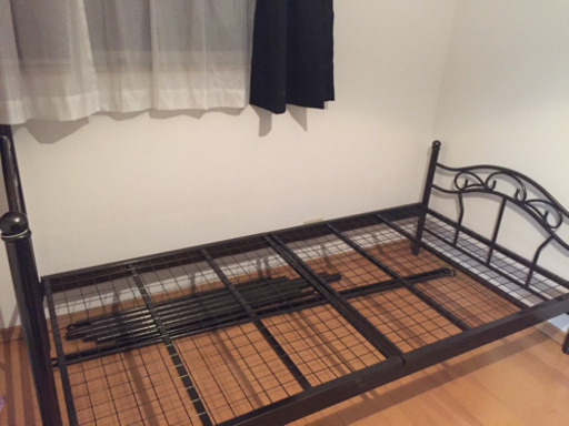 天蓋付きベッド