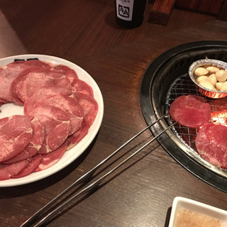 カラオケとか焼肉行ったりや気軽に遊べる方募集☆