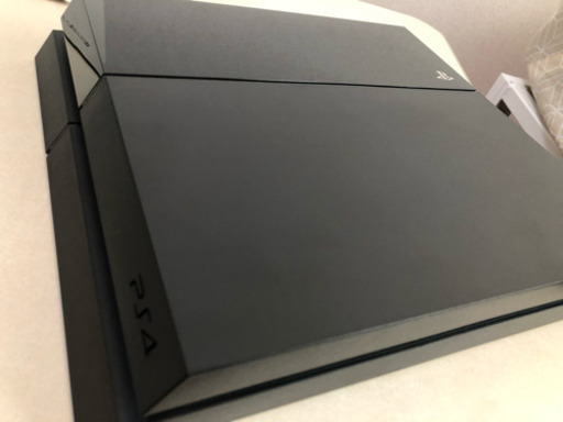《PS4 本体》ジェットブラック500GB
