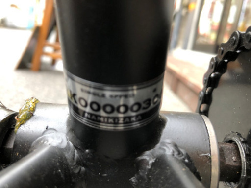 自転車 ライダーズカフェ ノーパンクタイヤ