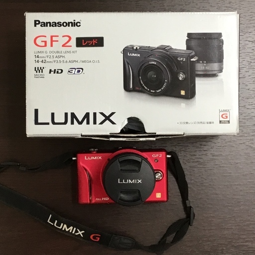 パナソニック デジタル一眼カメラ GF2 ダブルレンズキット(14mm/F2.5パンケーキレンズ、14-42mm/F3.5-5.6標準ズームレンズ付属) フルハイビジョンムービー一眼 ファインレッド DMC-GF2 W-R【中古】