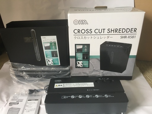 A4 クロスカットシュレッダー　オーム電気　SHR-X581