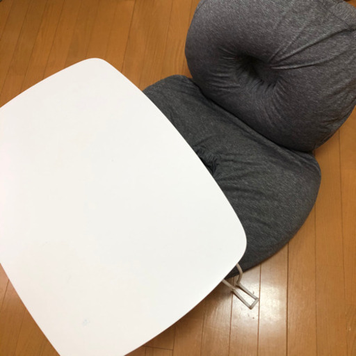 ニトリ　テーブル座椅子セット