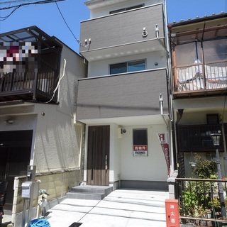 ☆価格DOWN☆■山科区東野北井ノ上町 ■南向き！ ■無垢材使用...