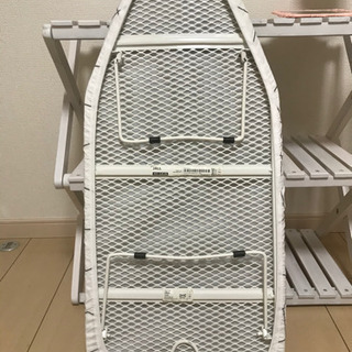 IKEA JALL アイロン台　折り畳み　フック付きの画像