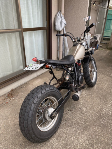 タイヤ前後新品！！予備パーツ付き！！ヤマハ.TW200.2JL.スカチューン.ロンスイ.千葉県より.書付き廃車渡し