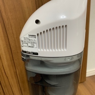 ツインバード　掃除機　の画像