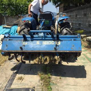 井関農機（イセキ）　トラクタ「TS2510」 2WD 25馬力の画像