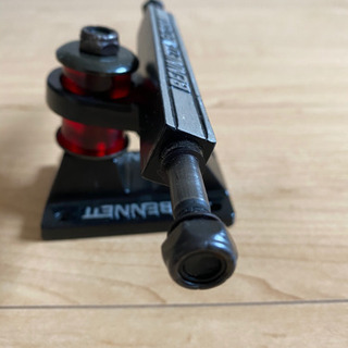 新品未使用 スケボーのトラック(ベネット)の画像