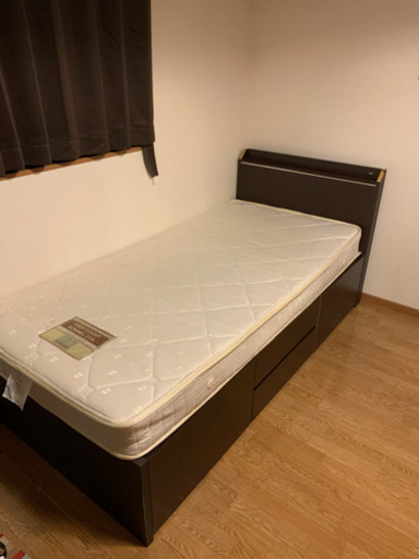 収納付シングルベッド　ニトリ