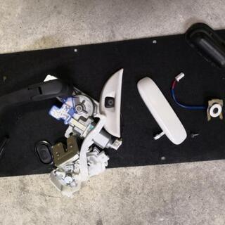 デイズ　B21W バックドア部品