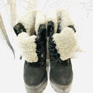 Jeffrey Campbell ボアショートブーツ　の画像