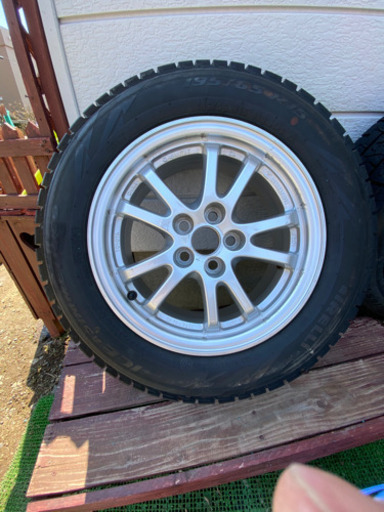 【取引終了】プリウス使用ホイール付スタッドレスタイヤ4本15インチ