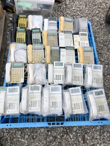ビジネスフォン　ビジネスホン　NEC NTT 倒産品　70台以上