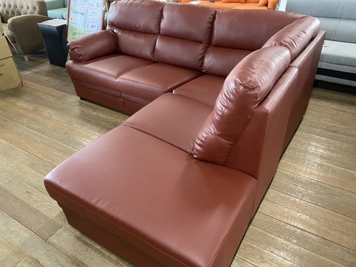 カウチソファー！レッド！新品！79800円ヲ29800円で販売します！1セット限りです！