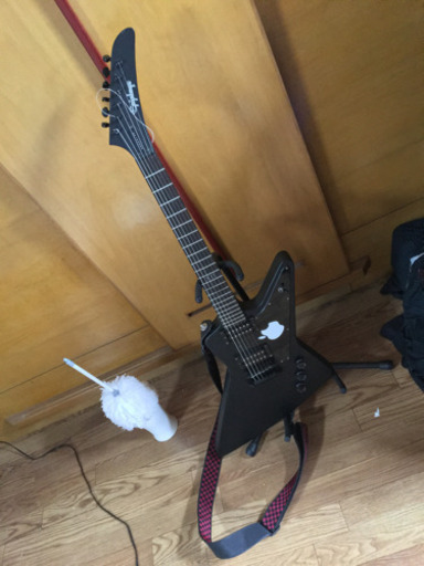 エピフォン　エクスプローラー　ギター　中古