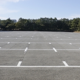 ＼1回20分1000円／作業日選べる！☆面接なし☆駐車場掃き清掃...