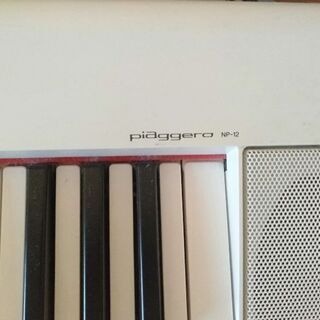 （引取のみ）電子ピアノ　ヤマハ　piaggero NP-12 シール跡など難ありの画像