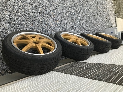 エボリューション インテンシブハンク 18インチ 4本セット バリ