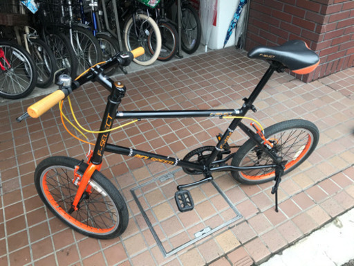 20インチ　ミニベロ　６SPEED　ブラック