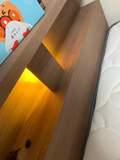 セミダブル　ベッド