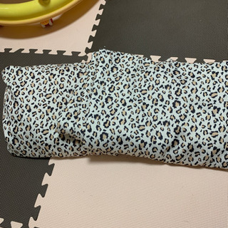 ヒョウ柄カーテン