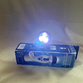 エイブイ:ノーバッテリー自発電懐中電灯ラジオ付きの画像