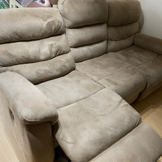 【引取者決定】電動リクライニング2〜3人がけソファーの画像