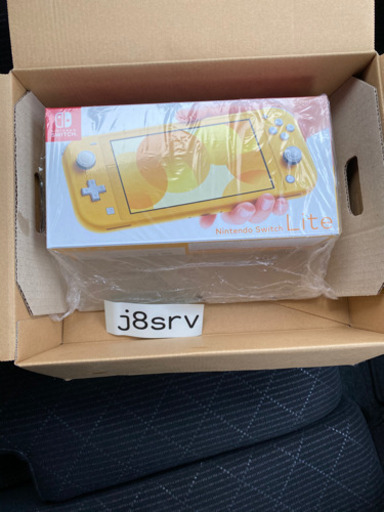 『取引中』任天堂　スイッチライト　Switch lite (新品)