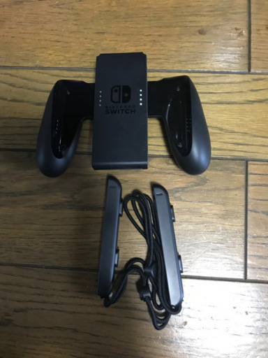 《譲り先決定》箱あり　保証残あり　switch 本体　グレー　消毒　任天堂　ニンテンドー　中古