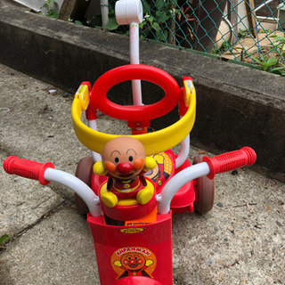 アンパンマンの三輪車の画像