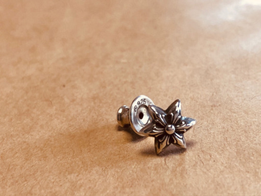 【美品】クロムハーツ スタースタッド  ピアス片耳