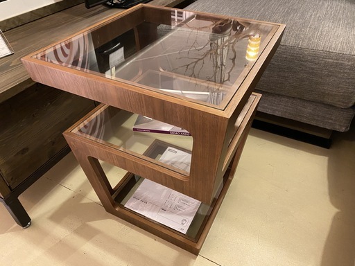 サイドテーブル ニトリ ガラス天板 茶 中古品