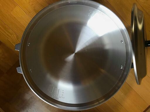 未使用・業務用炊飯器を引き取っていただければ幸いです。